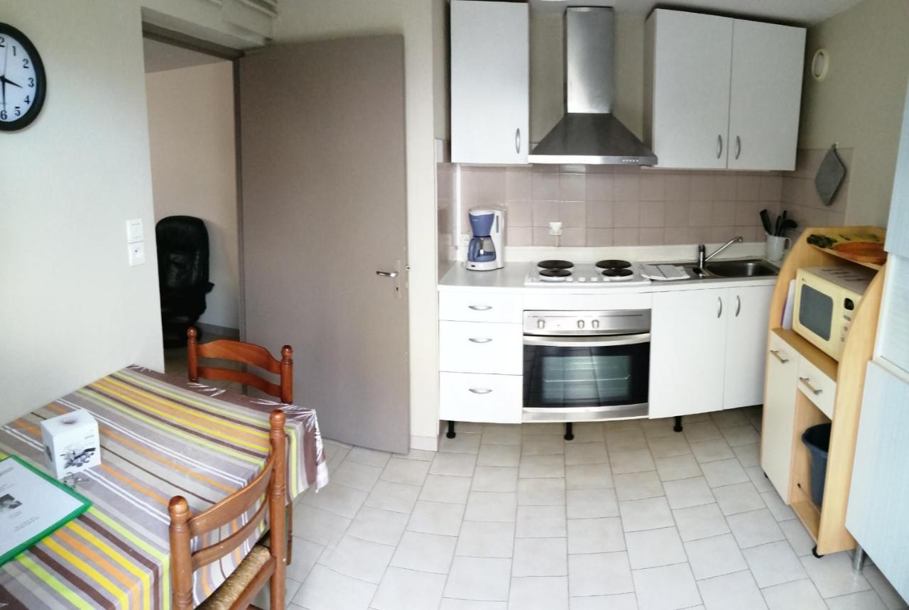 Residence Les Plus Pres Jonzac Buitenkant foto
